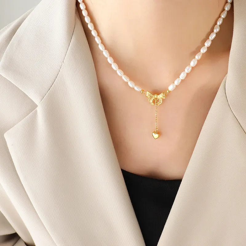Collier cœur en acier titane et perles d'eau douce