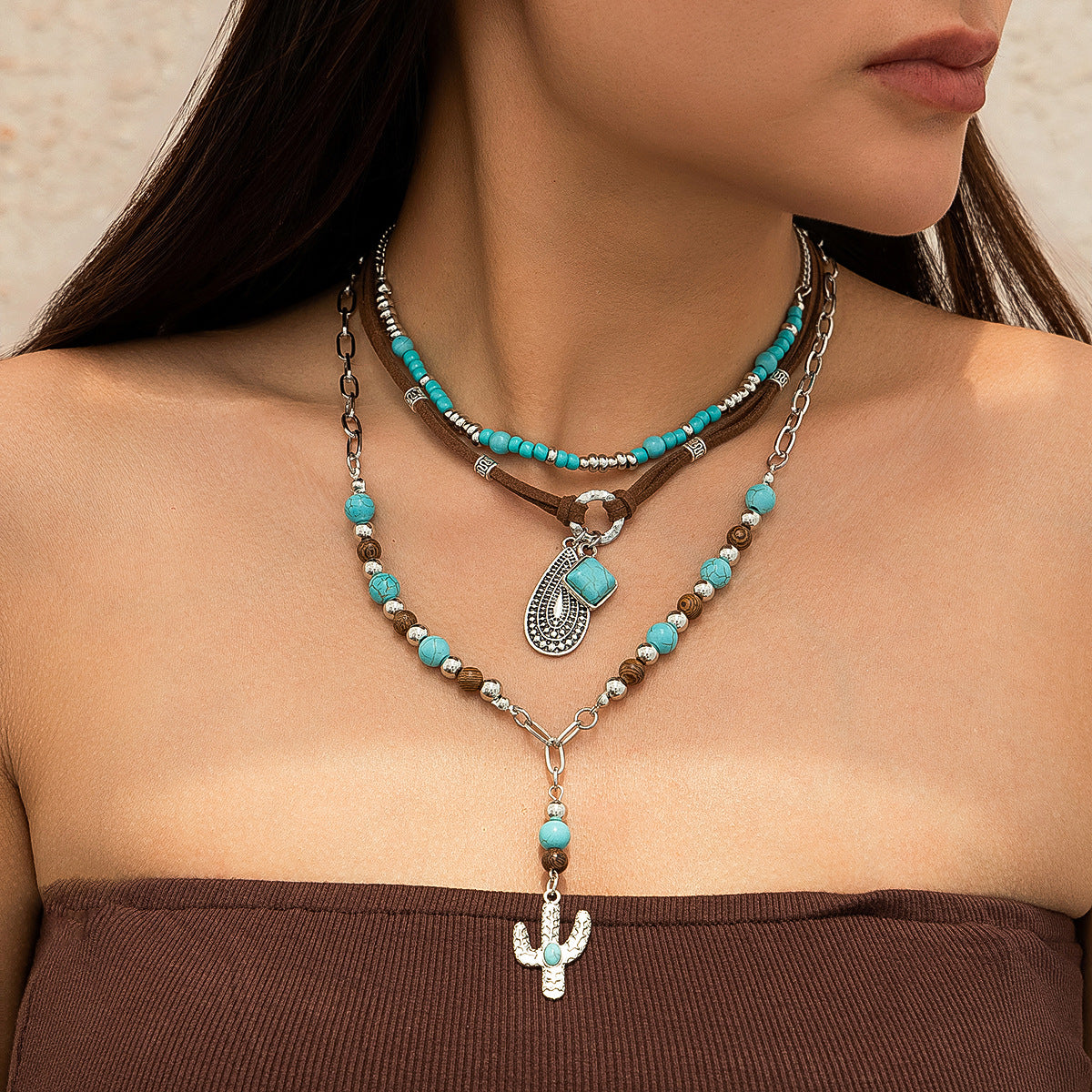 Collier de perles ras du cou fantaisie imitation turquoise, style ethnique, motif cactus