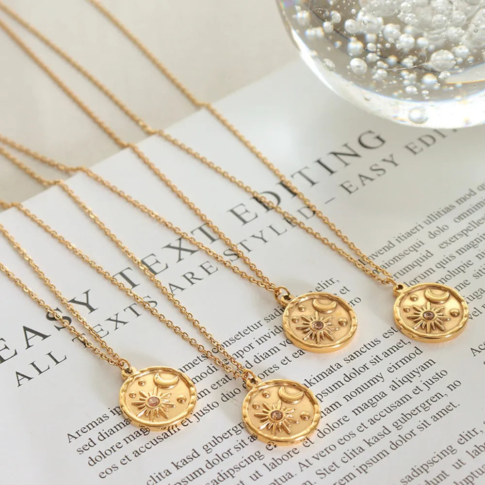 Collier romantique étoile et lune en zircon, pendentif rond en acier titane plaqué or, chaîne de cou
