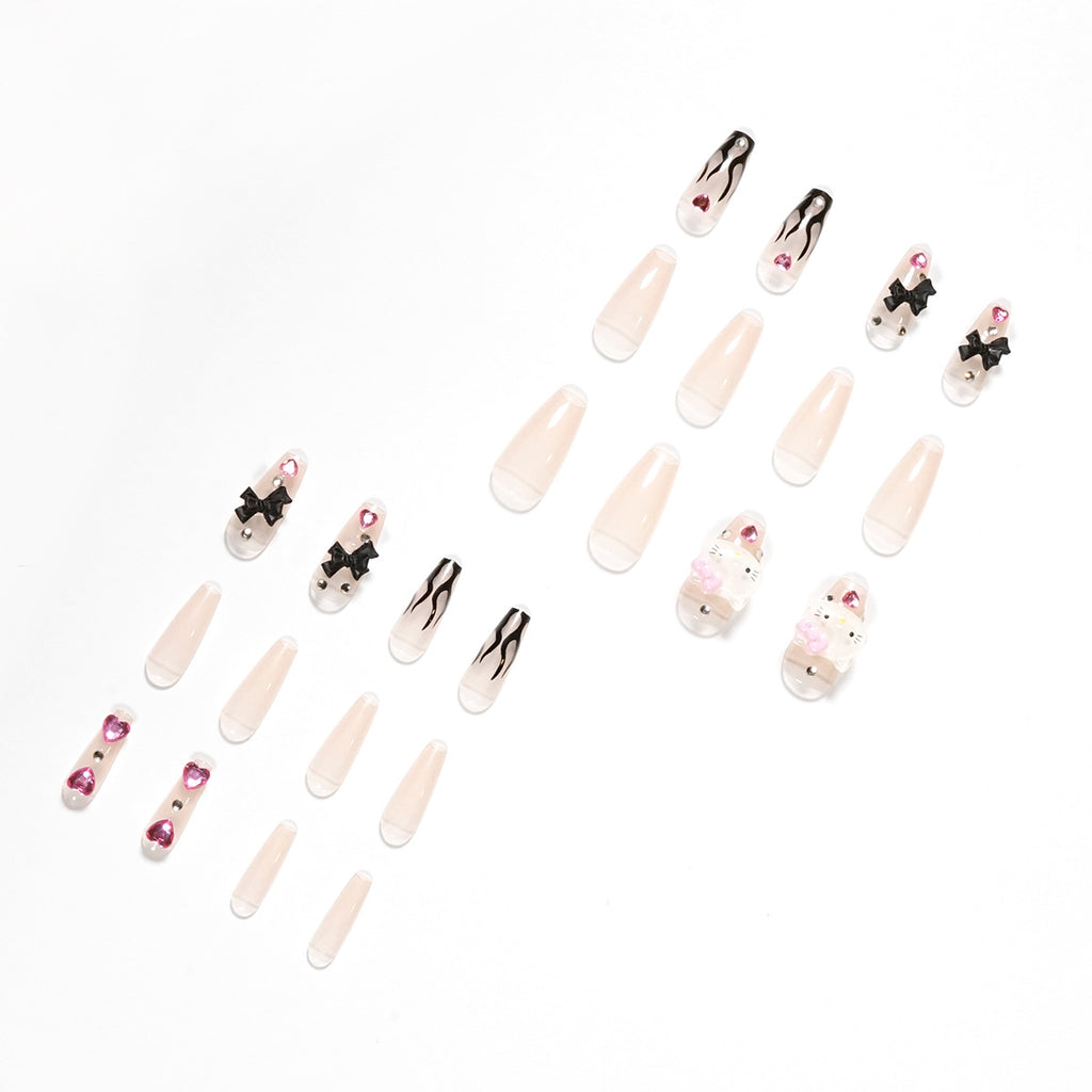 Fille flamme noire style Y2K portant des produits pour les ongles Patch d'ongles Patch d'ongles amovible Faux ongle